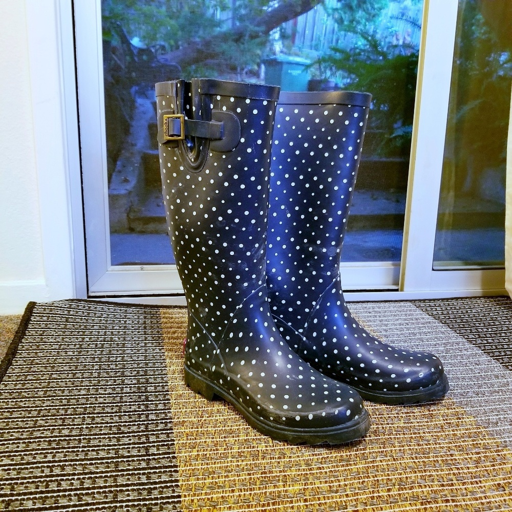 Chooka Size 7 Polka Dot Rain Boots